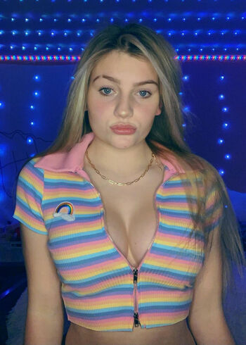 Adele Cash