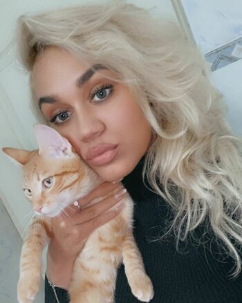 adinaa99