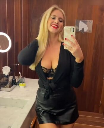 Adore Sophia