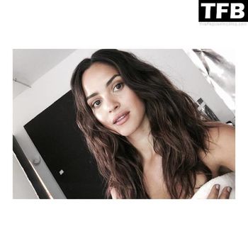 Adria Arjona