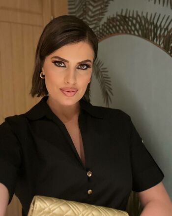 Adriana Abenia