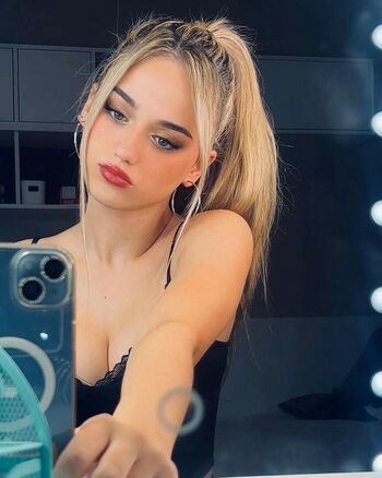 Adriianaasz