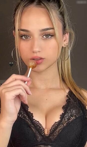 Adriianaasz