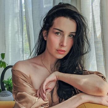 Aella_Girl