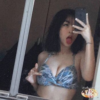 AI Generated Celebrity Nudes
