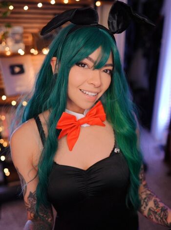AileenSenpaiReacts