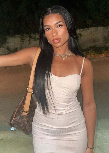 Aisha Mian