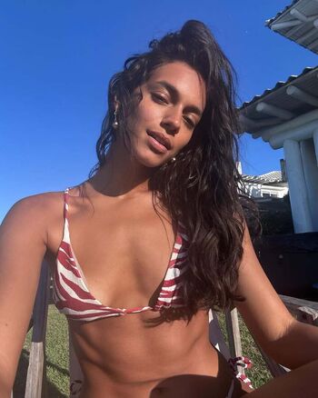 Alane Dias