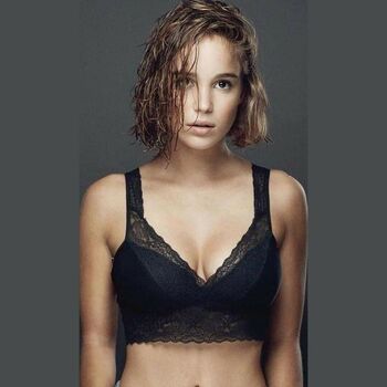 Alba Baptista