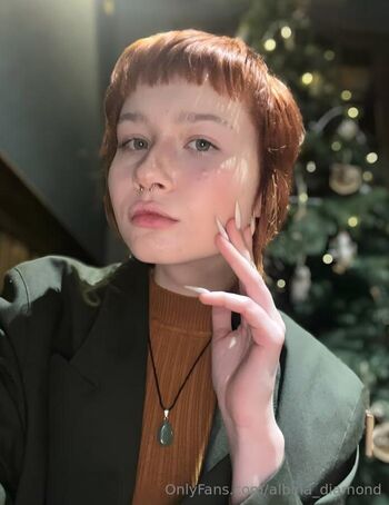 albina_diamond