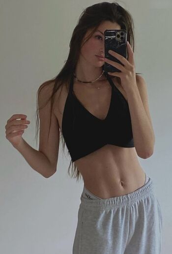 aleandrafrerk / ale4ndra