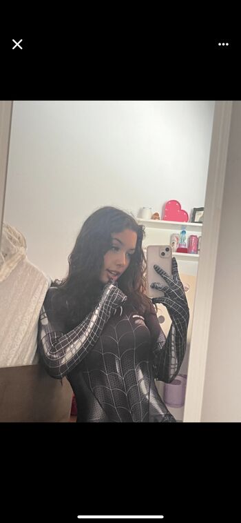 Alee_babes
