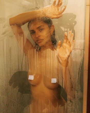 Alejandra Cobos