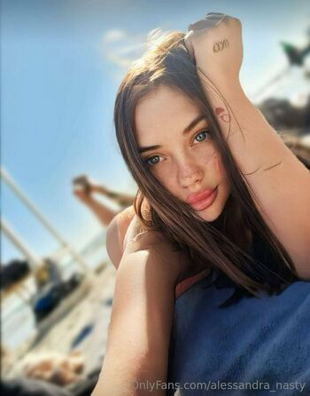 alessandra_nasty