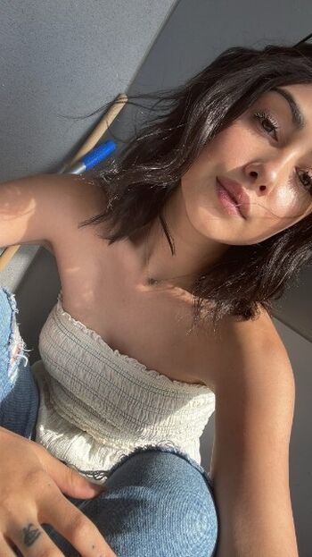 Alexa Mansour