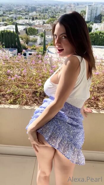 Alexa Pearl