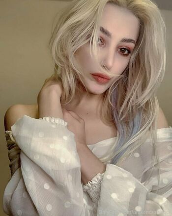 alexandra_shock