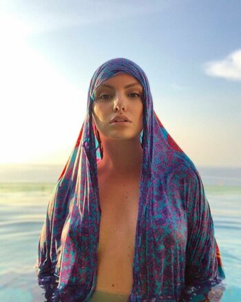 Alexandra Stan