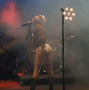 Alexandra Stan