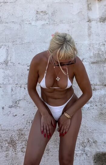 Alexandra Stan