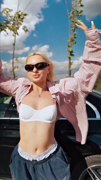 Alexandra Stan