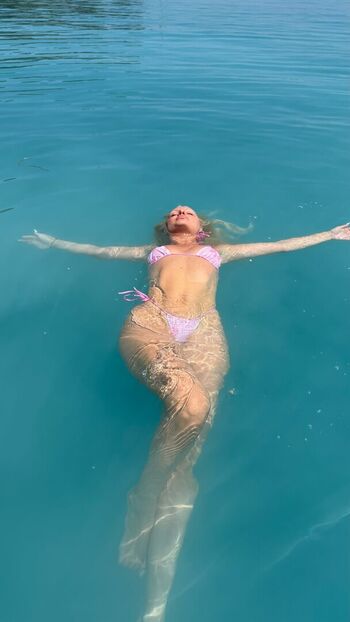 Alexandra Stan