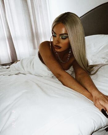 Alexandra Stan