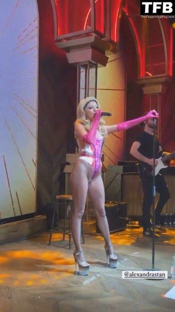 Alexandra Stan