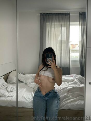 alexandra21