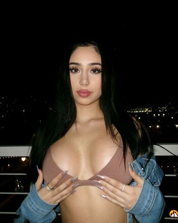 Alexia Magallon