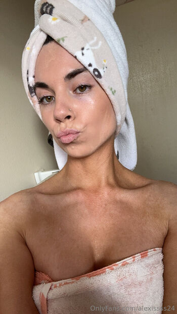 alexissss24