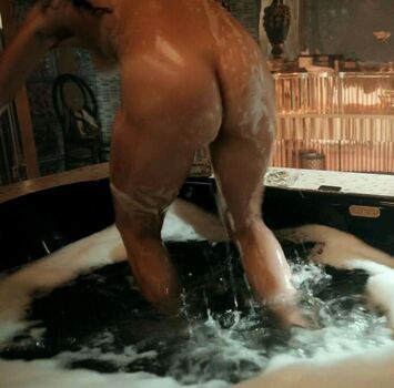 Alice Braga