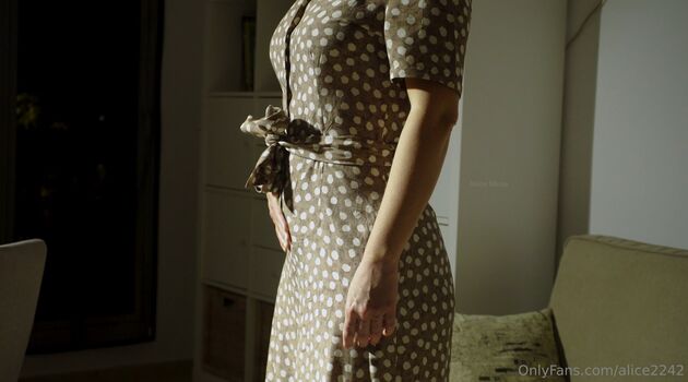 alice2242