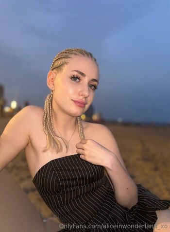 aliceinwonderland_xo