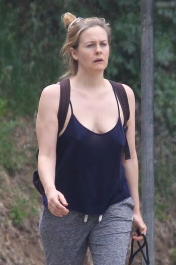 Alicia Silverstone