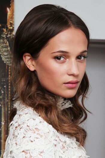 Alicia Vikander