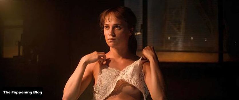 Alicia Vikander