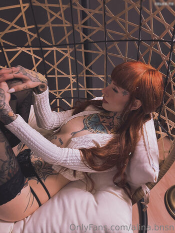Alina Benson/Alinabnsn