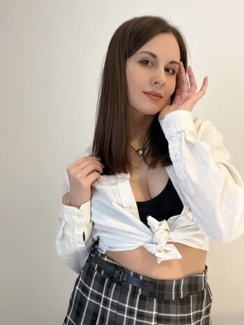 Alina Berryy