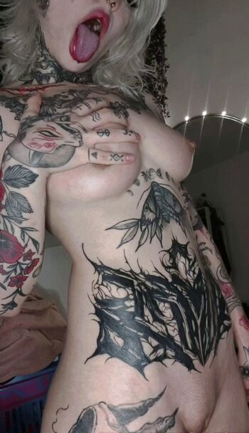 Aline Fox