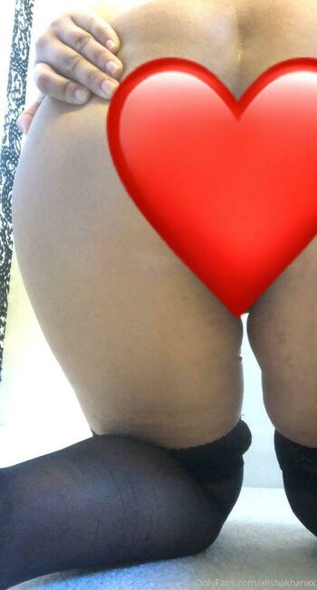 alishaakhanxx