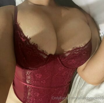 Allieebrooke69