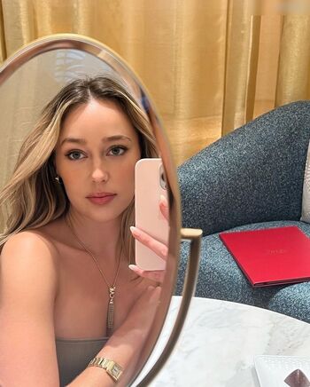 Alycia Debnam Carey