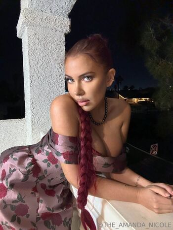 Amanda Nicole -