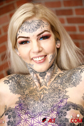 Amber Luke