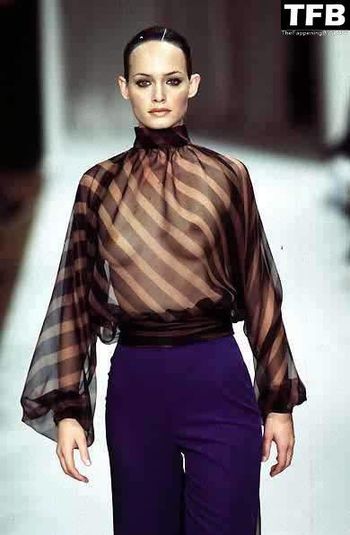 Amber Valletta