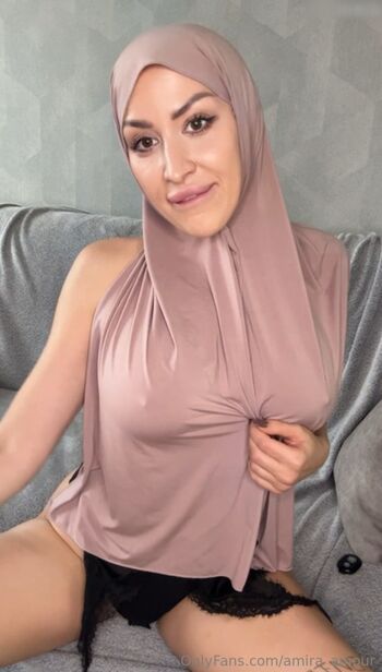 Amira_amour