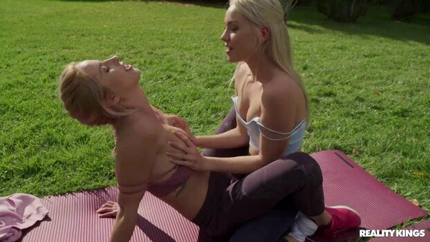 Amy Douxxx