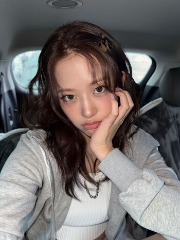 An Yujin 안유진 |