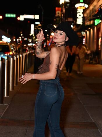 Ana Castela
